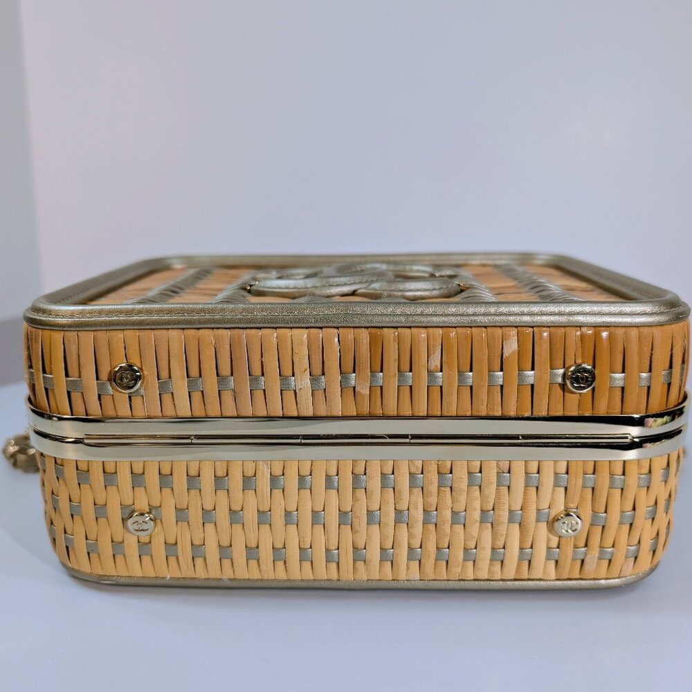 Chanel Filigree Rattan Bag - Picture 6 of 16